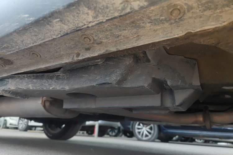 丰田 RAV4荣放 2016款 2.5L 自动四驱精英版局部细节9001