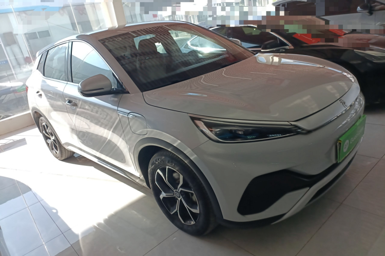 比亚迪 元PLUS 2023款 冠军版 430KM 领先型车身外观3