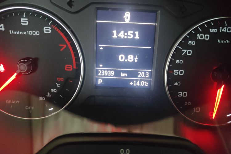 奥迪A3 2015款 Sportback 35 TFSI 百万纪念舒享型中控内饰15