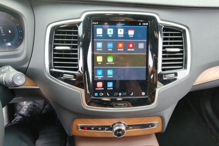 沃尔沃XC90 2024款 B6 智逸豪华版 7座中控内饰16