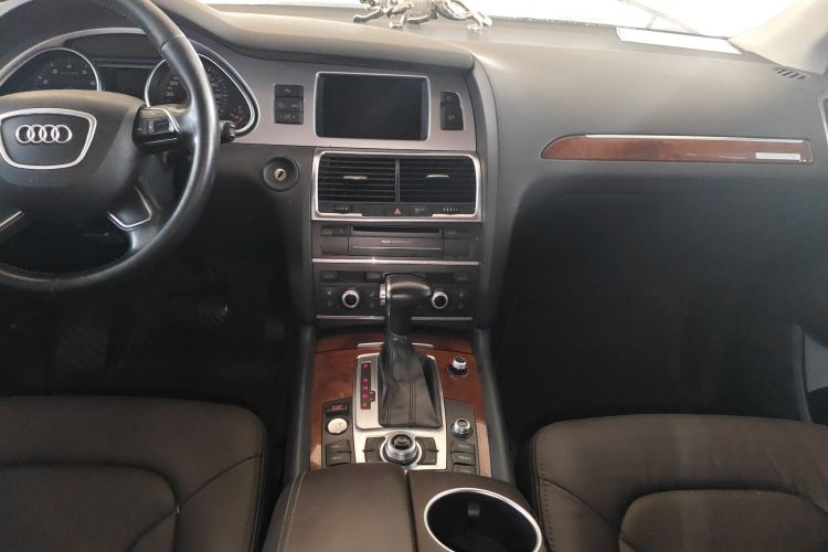 奥迪Q7 2015款 35 TFSI 进取型局部细节16