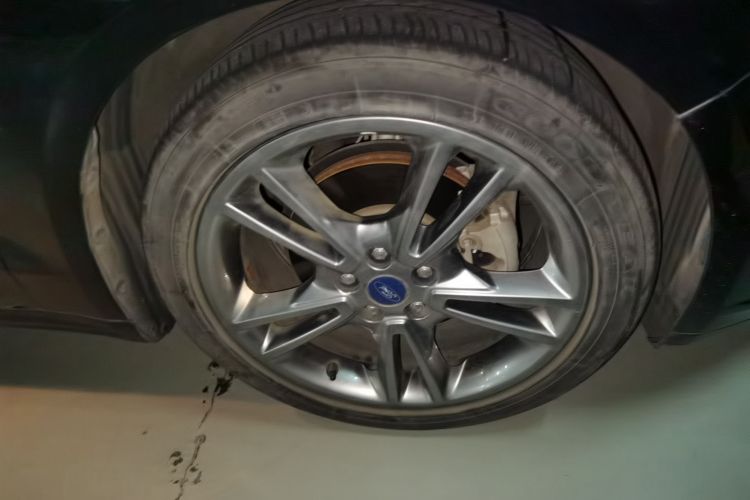 福特 蒙迪欧 2013款 2.0L GTDi240豪华运动型车身外观6007