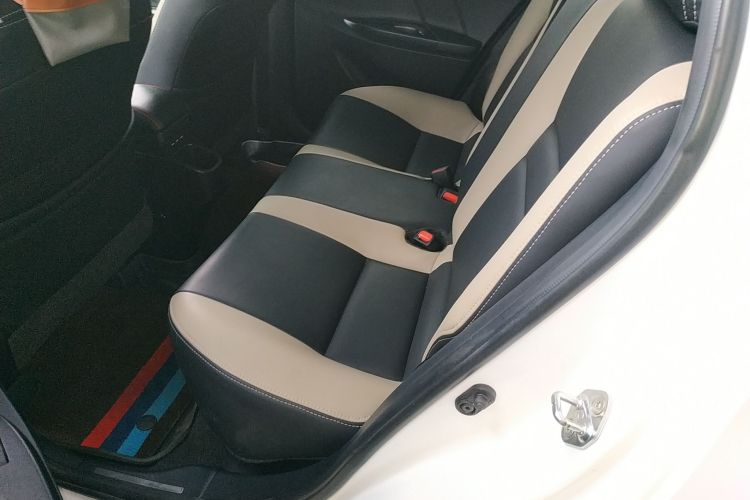 丰田 YARiS L 致炫 2020款 1.5L CVT领先版中控内饰21