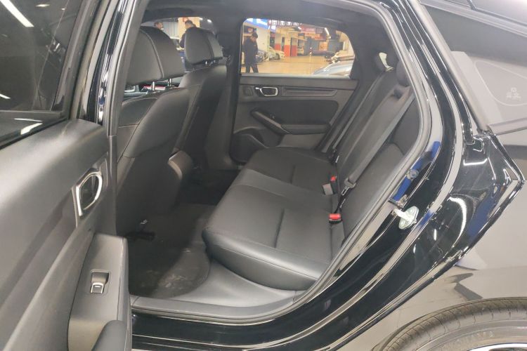 本田 思域 2023款 HATCHBACK 240TURBO CVT极锐版中控内饰7004