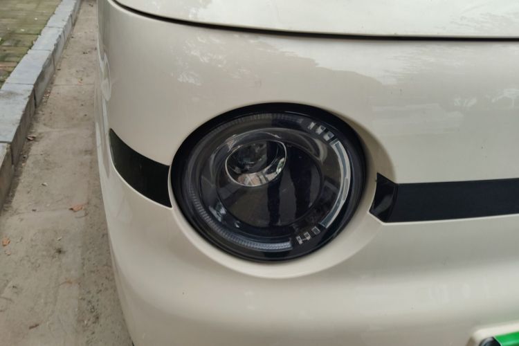 吉利银河 熊猫 2025款 210km 元气熊车身外观8