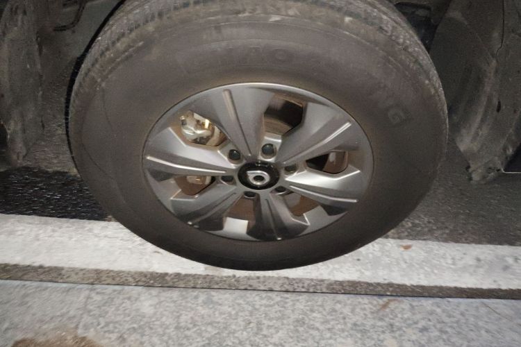 长城 炮 2023款 2.0T商用版自动柴油两驱精英型标箱GW4D20M车身外观10