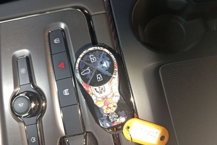 蔚来ES6 2020款 455KM 运动版中控内饰11