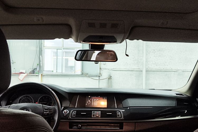 宝马5系 2014款 520Li 典雅型中控内饰22