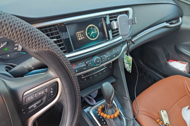 别克 英朗 2015款 15N 自动豪华型中控内饰16