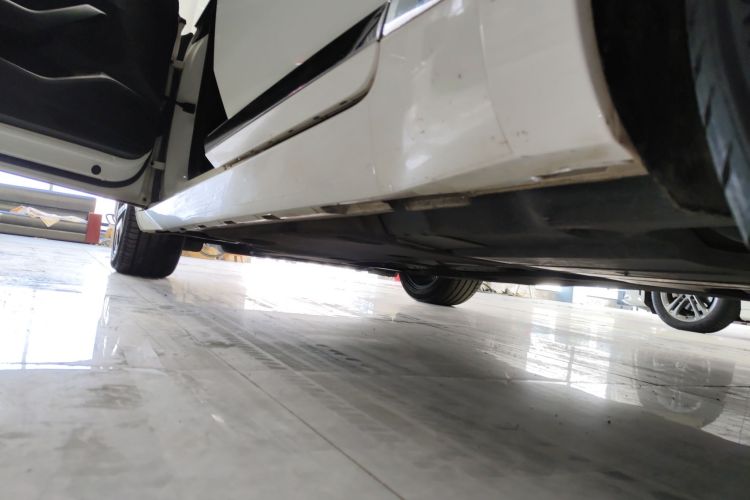 一汽-大众CC 2020款 330TSI 魅颜版 国VI局部细节9002