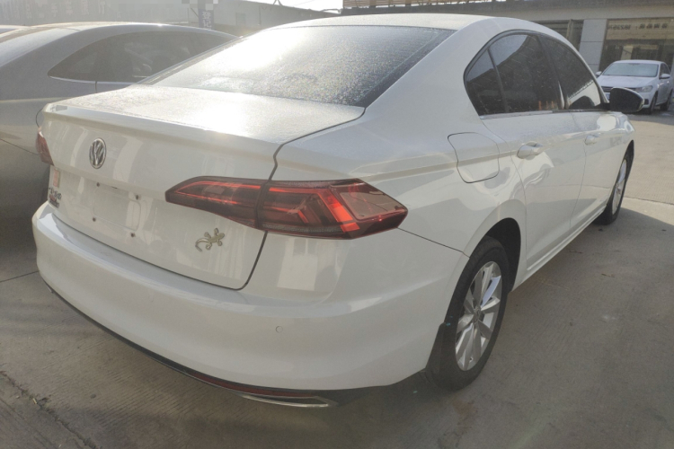 大众 宝来 2020款 1.5L 手动舒适型车身外观7