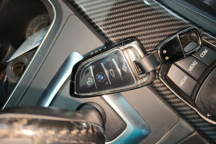 宝马3系 2019款 320i M运动套装中控内饰11