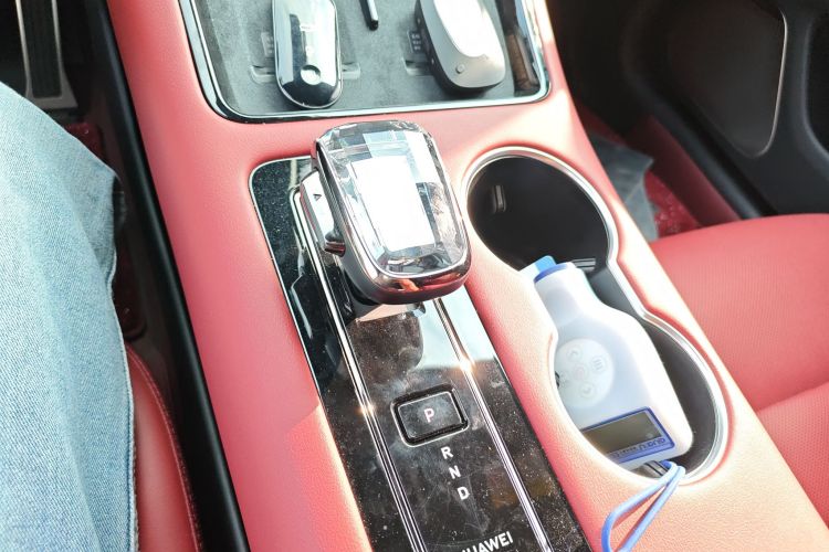 鸿蒙智行 问界M5 2024款 增程 Max RS 四驱高阶智驾版中控内饰18