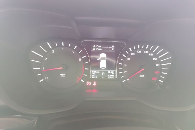 广汽传祺 传祺GS4 2017款 235T 自动两驱豪华智联版中控内饰14