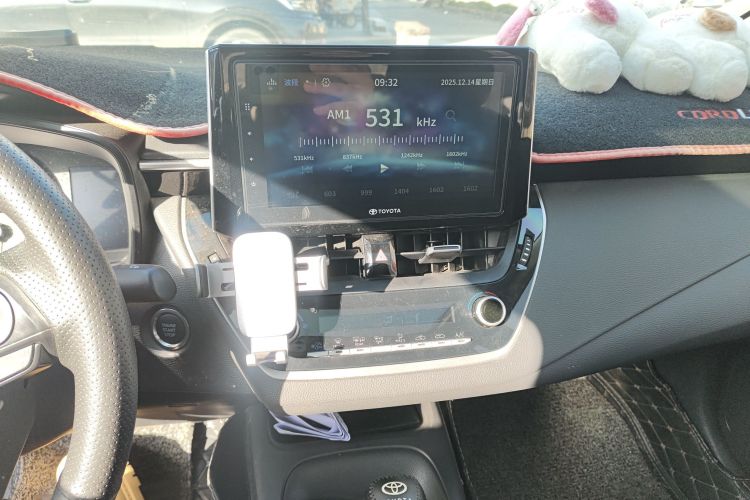 丰田 卡罗拉 2019款 1.2T S-CVT GL-i精英版中控内饰16