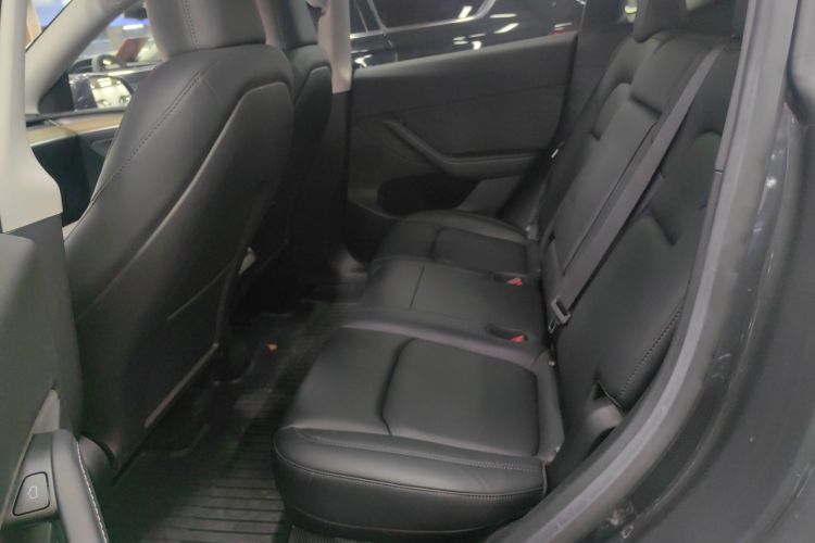 特斯拉 Model Y 2022款 改款 后轮驱动版中控内饰21