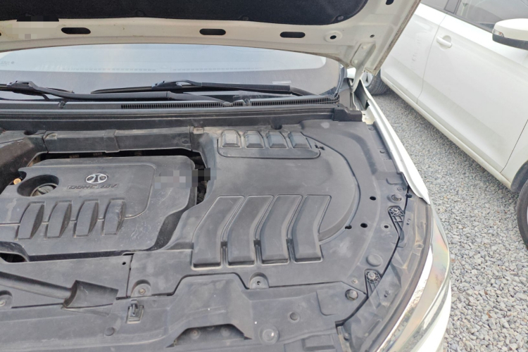 北京汽车 绅宝D50 2018款 1.5L CVT尊享智联版机舱底盘26