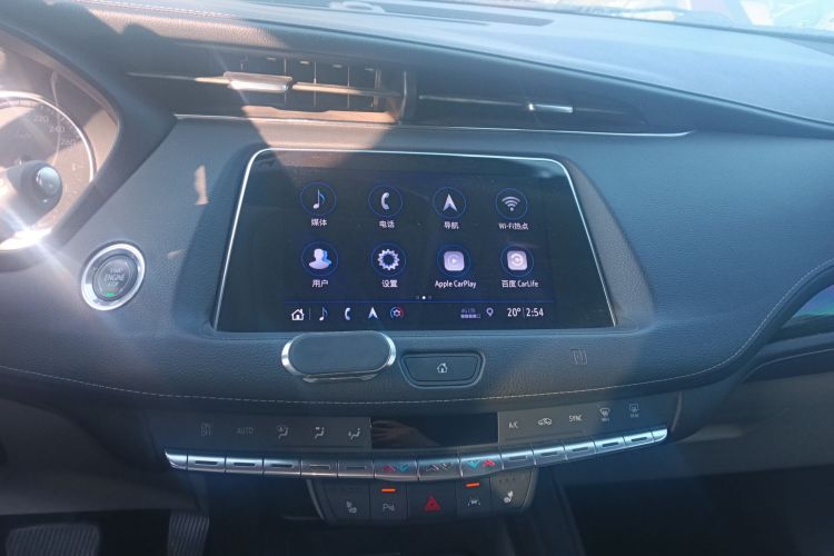 凯迪拉克XT4 2018款 28T 四驱领先型中控内饰16