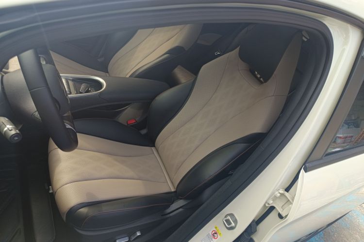 比亚迪 海豚 2023款 420km 时尚版中控内饰19