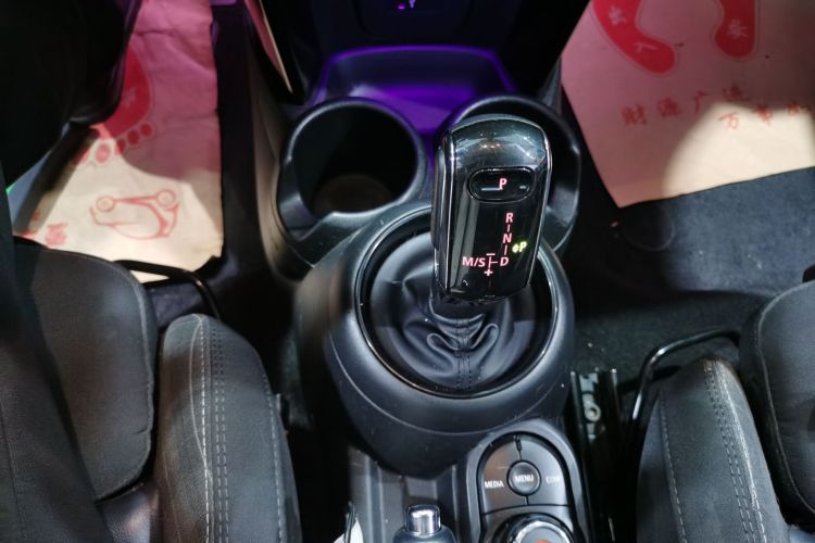 MINI 2018款 1.5T COOPER 经典派局部细节18