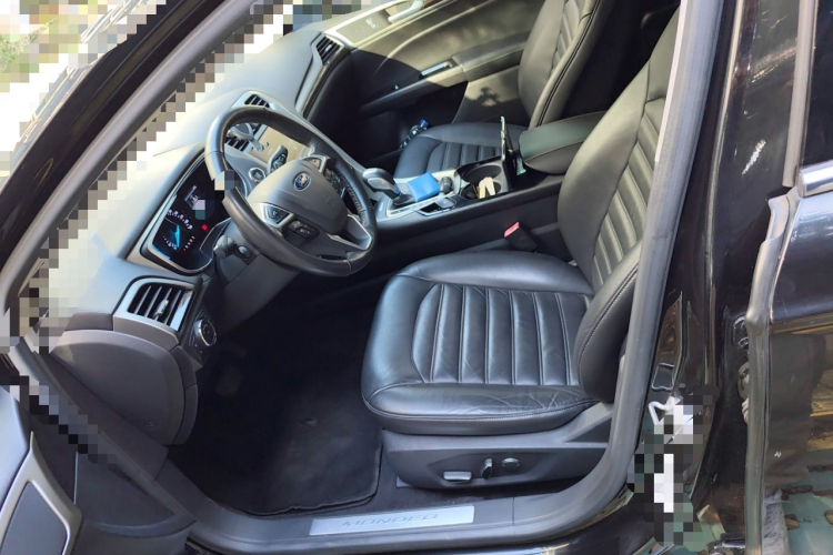 福特 蒙迪欧 2013款 2.0L GTDi200豪华型中控内饰19