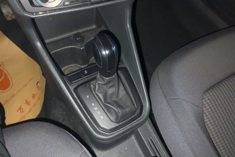 大众 桑塔纳 2021款 1.5L 自动风尚版局部细节18