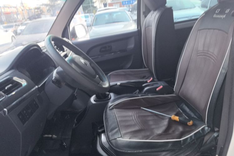 金杯 小海狮X30 2021款 1.5L 舒适型无空调版客车国VI SWC15M中控内饰19