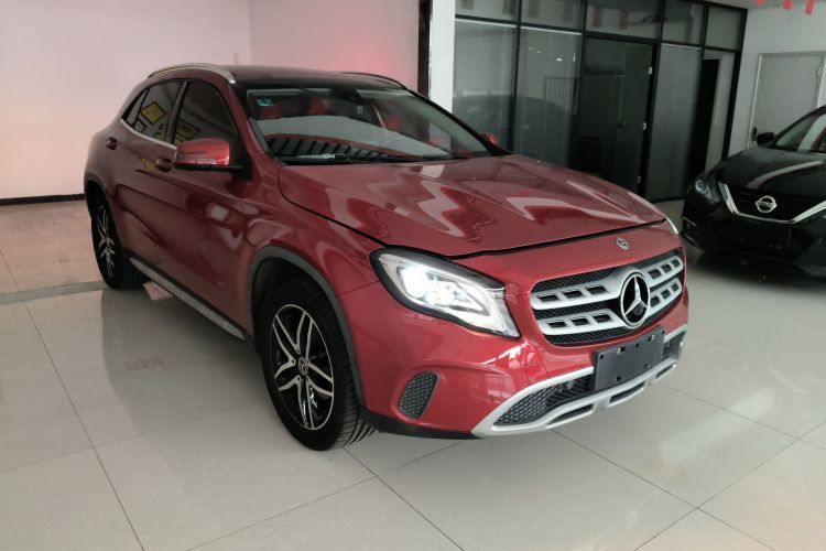 奔驰GLA 2017款 GLA 200 时尚型车身外观3