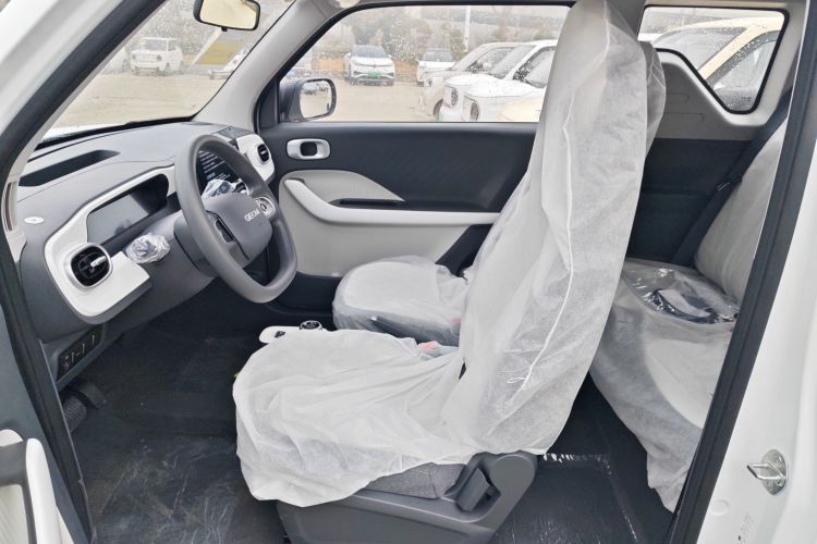 吉利银河 熊猫 2025款 210km 元气熊中控内饰19