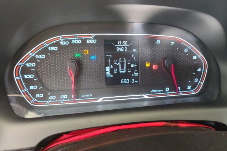 奇瑞 瑞虎3X 2018款 1.5L 手动精英版局部细节14