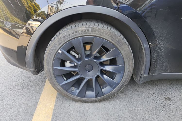 特斯拉 Model Y 2021款 标准续航后驱版车身外观6003