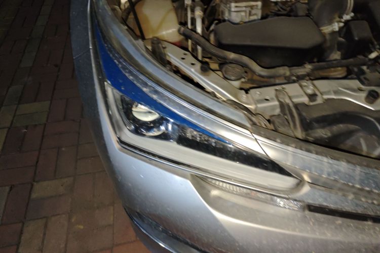 丰田 卡罗拉 2016款 双擎 1.8L E-CVT精英版车身外观8