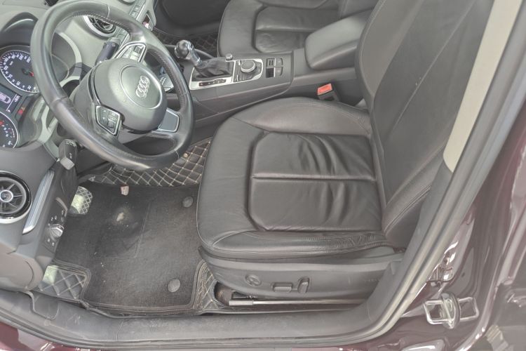 奥迪A3 2016款 Limousine 35 TFSI 风尚型中控内饰19