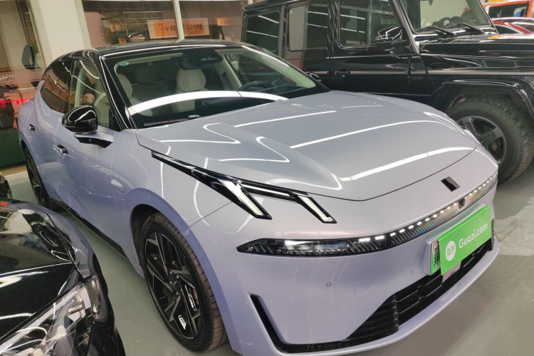 领克07 2024款 EM-P 126长续航智驾Ultra车身外观3