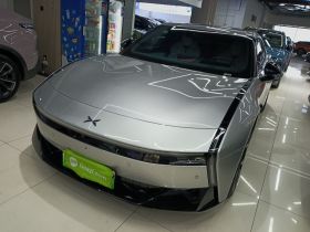 小鹏P7 2025款 702 长续航 Ultra