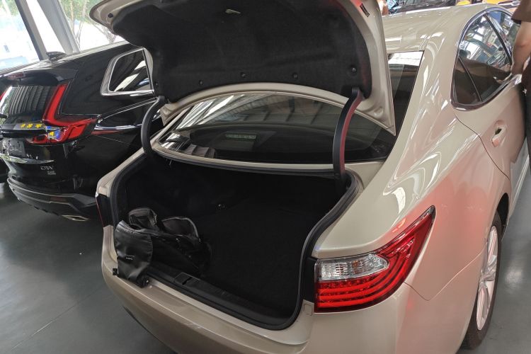 雷克萨斯ES 2013款 250 精英版局部细节23