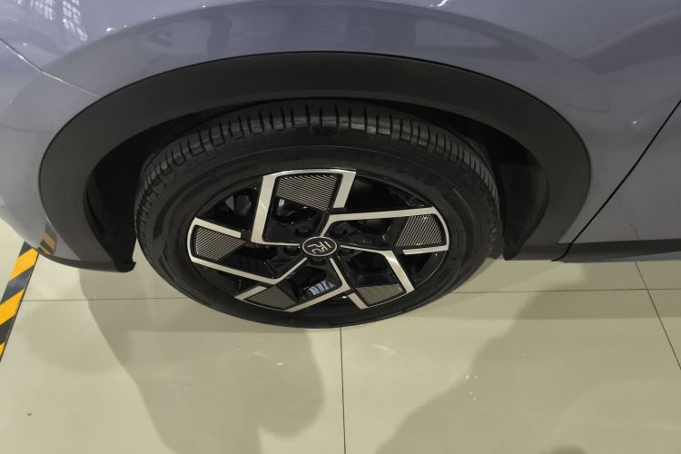 比亚迪 元PLUS 2023款 冠军版 510KM 超越型车身外观6007