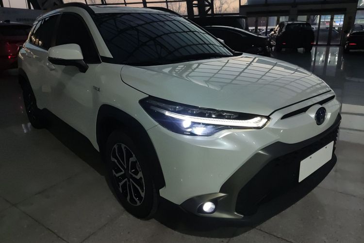 丰田 锋兰达 2023款 2.0L 智能电混双擎 尊贵版车身外观3