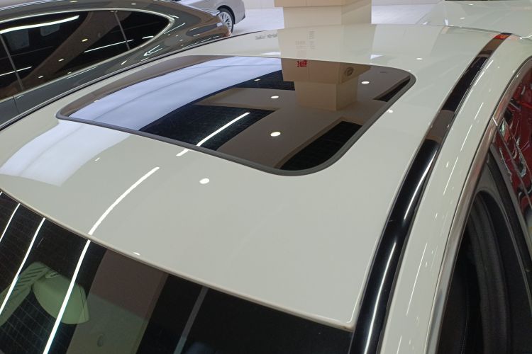 奔驰C级 2018款 C 180 L 动感型运动版局部细节57