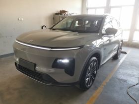 捷途山海L7 2024款 1.5T 120km  ULTRA 5座