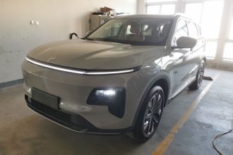 捷途山海L7 2024款 1.5T 120km  ULTRA 5座