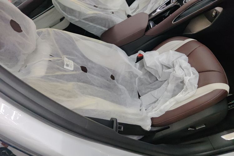 吉利汽车 星越L 2024款 2.0TD DCT EVO两驱尊贵型局部细节41