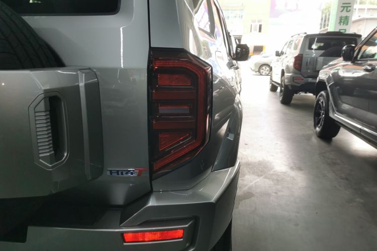 坦克400新能源 2024款 Hi4-T 越野版车身外观9