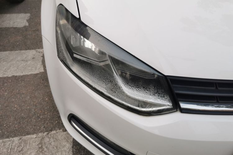 大众 Polo 2014款 1.4L 自动舒适版车身外观8