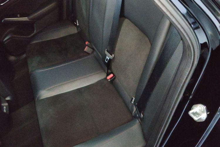 本田 思域 2023款 HATCHBACK 240TURBO 手动极劲版中控内饰21