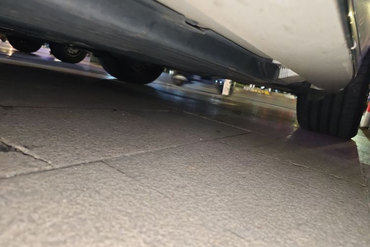 奔驰C级 2022款 改款 C 260 L 运动版局部细节9003