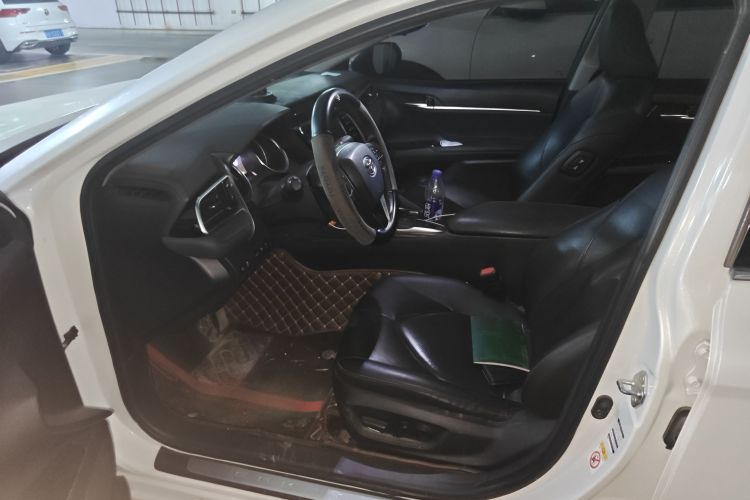 丰田 凯美瑞 2018款 2.0G 豪华版局部细节19