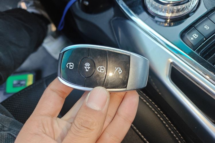 北京汽车 北京EX3 2019款 R600 劲尚版中控内饰7001