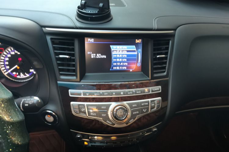 英菲尼迪QX60(进口) 2018款 2.5 S/C Hybrid 两驱卓越版 国VI中控内饰16