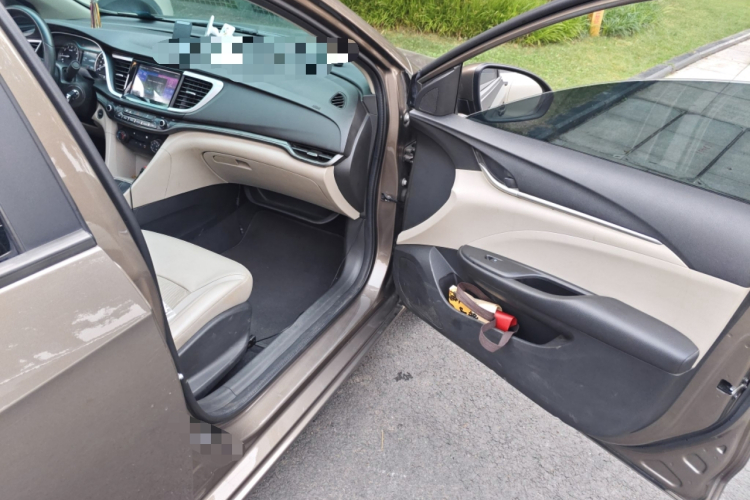 别克 英朗 2016款 15N 手动精英型局部细节9005